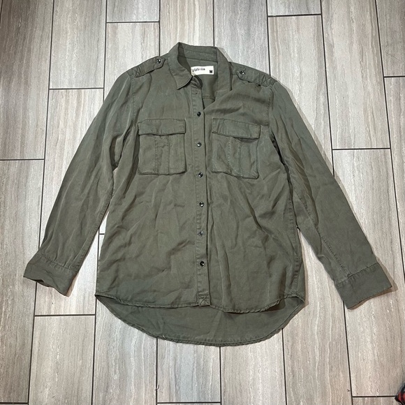Pistola Womens Army Green Button Down Tencel Long Sleeve Blouse Size Medium - Picture 1 of 6